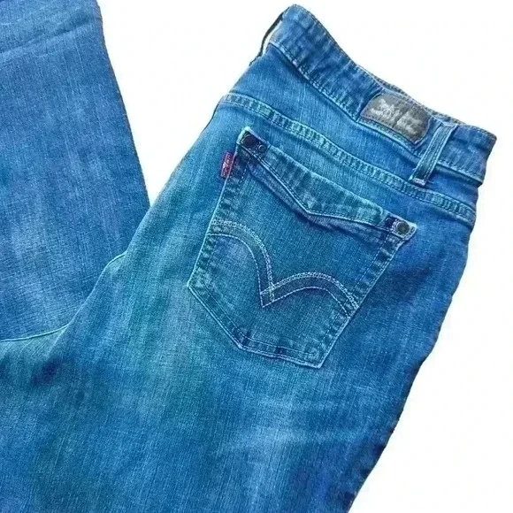 Levi's 580 Straight Leg Jeans - Picture 2 of 9